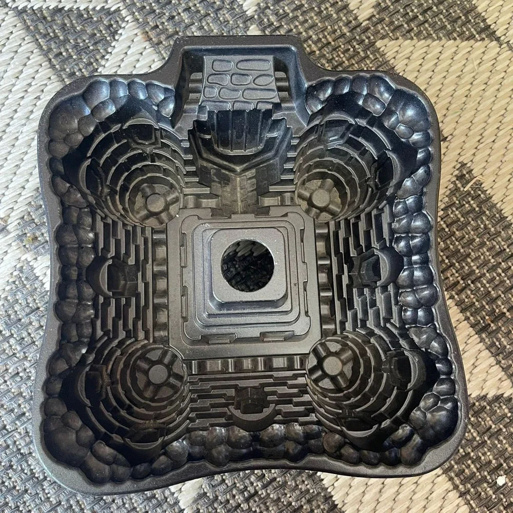 Nordic Ware Castle Bundt Pan 10 Cup‎ Baking Mold Cake Tin Made in USA